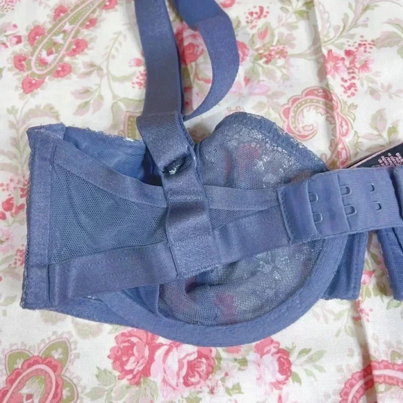 Victoria's Secret Very Sexy Unlined Balconet Bra Grey and Silver 32D - Picture 6 of 9